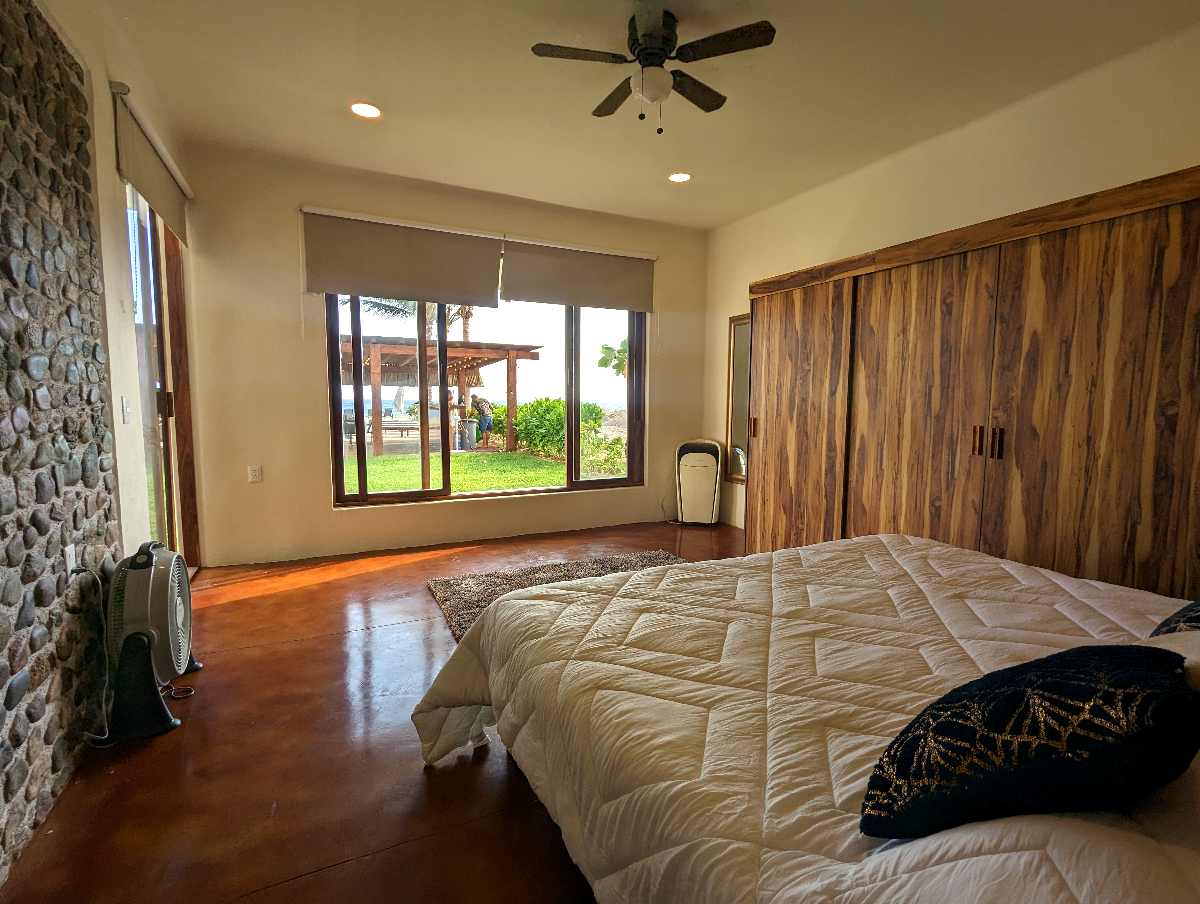 Brand new 2 bedroom apartment on the beach / Puerto Escondido Real