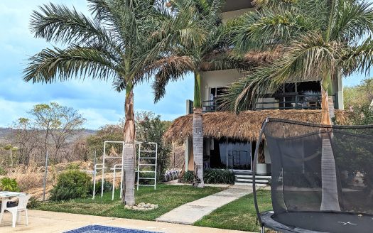 Ocean/Lagoon view house in Chila