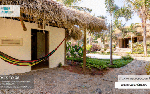 Tropical Home with Guest House