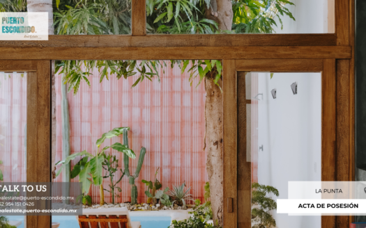 Tropical Oasis in Prime Location