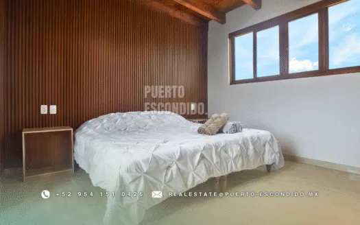 Beachfront Home in El Palmarito