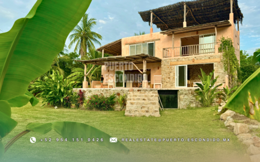 Oasis Beach House in El Tomatal