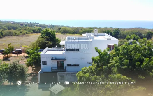 Modern Home Near the Coast in La Barra de Colotepec