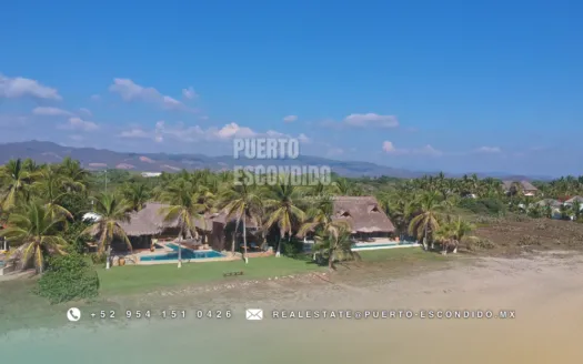 Residencia Frente al Mar de Lujo en Costa Cumaná