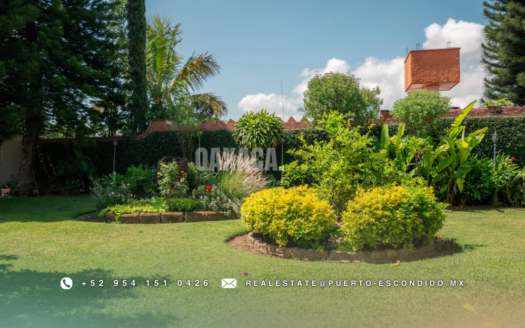 Property with Large Garden Near Oaxaca